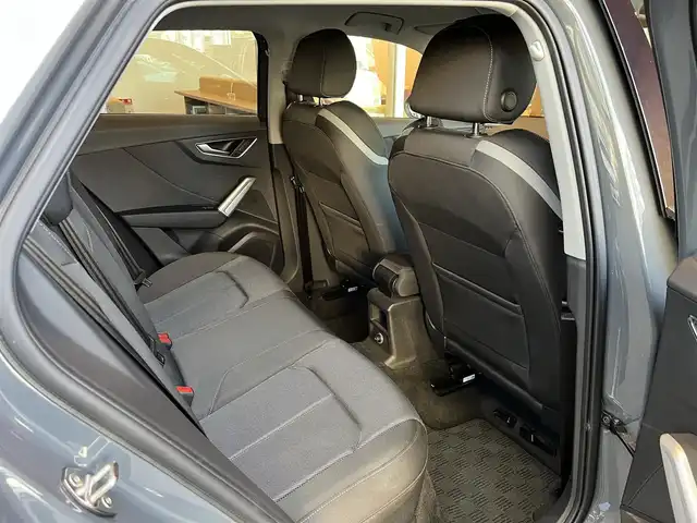 アウディ Ｑ２ 30TFSIスポーツ 宮城県 2020(令2)年 2.5万km グレー アシスタンスパッケージ/バーチャルコックピット/MMIナビゲーションシステム/フルセグTV/バックカメラ/パーキングエイド/シートヒーター/LEDヘッドライト/オートライト/アドバンストキー/パワーバックドア/純正17インチAW/ドライブレコーダー/ETC車載器