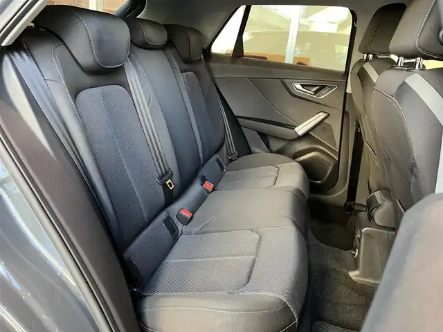 アウディ Ｑ２ 30TFSIスポーツ 宮城県 2020(令2)年 2.5万km グレー アシスタンスパッケージ/バーチャルコックピット/MMIナビゲーションシステム/フルセグTV/バックカメラ/パーキングエイド/シートヒーター/LEDヘッドライト/オートライト/アドバンストキー/パワーバックドア/純正17インチAW/ドライブレコーダー/ETC車載器