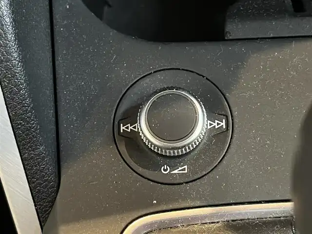 アウディ Ｑ２ 30TFSIスポーツ 宮城県 2020(令2)年 2.5万km グレー アシスタンスパッケージ/バーチャルコックピット/MMIナビゲーションシステム/フルセグTV/バックカメラ/パーキングエイド/シートヒーター/LEDヘッドライト/オートライト/アドバンストキー/パワーバックドア/純正17インチAW/ドライブレコーダー/ETC車載器