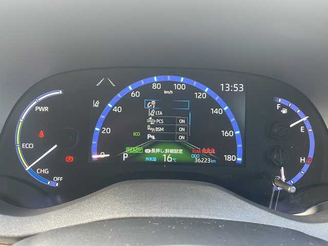 トヨタ ヤリスクロス ハイブリッド Z 三重県 2021(令3)年 3.7万km ホワイトパールクリスタルシャイン 禁煙/純正コネクテッドナビ/バックカメラ/ビルトインETC/シートヒーター/パワーシート/BSM/レーダークルーズコントロール/レーンキープアシスト/プリクラッシュ/スペアキー/LEDオートライト/電動格納ミラー