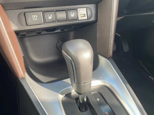 トヨタ ヤリスクロス ハイブリッド Z 三重県 2021(令3)年 3.7万km ホワイトパールクリスタルシャイン 禁煙/純正コネクテッドナビ/バックカメラ/ビルトインETC/シートヒーター/パワーシート/BSM/レーダークルーズコントロール/レーンキープアシスト/プリクラッシュ/スペアキー/LEDオートライト/電動格納ミラー