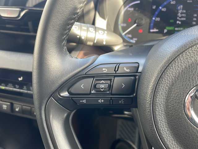 トヨタ ヤリスクロス ハイブリッド Z 三重県 2021(令3)年 3.7万km ホワイトパールクリスタルシャイン 禁煙/純正コネクテッドナビ/バックカメラ/ビルトインETC/シートヒーター/パワーシート/BSM/レーダークルーズコントロール/レーンキープアシスト/プリクラッシュ/スペアキー/LEDオートライト/電動格納ミラー