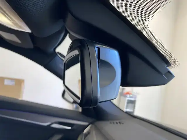 ＢＭＷ Ｘ２ sDrive18i MスポーツX 熊本県 2019(平31)年 4.5万km サファイアブラックP ２WD/純正ナビ/（BT/ライブラリ/USB）/インテリジェントセーフティ/ー衝突警告/ー歩行者警告/ー車線逸脱警告/ドライブレコーダー（前方）/革巻きステアリング/速度リミッター/MTモードAT/フロアマット/電動格納ミラーウィンカー/オートライト/オートワイパー/走行モードセレクト/ーSPORT/ーCOMFORT/ーECO PRO/パワーシート/シートヒーター/ETC2.0/LEDヘッドライト/LEDフォグライト