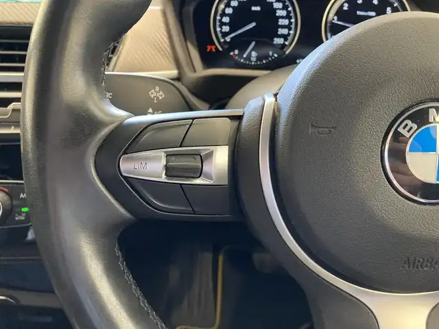 ＢＭＷ Ｘ２ sDrive18i MスポーツX 熊本県 2019(平31)年 4.5万km サファイアブラックP ２WD/純正ナビ/（BT/ライブラリ/USB）/インテリジェントセーフティ/ー衝突警告/ー歩行者警告/ー車線逸脱警告/ドライブレコーダー（前方）/革巻きステアリング/速度リミッター/MTモードAT/フロアマット/電動格納ミラーウィンカー/オートライト/オートワイパー/走行モードセレクト/ーSPORT/ーCOMFORT/ーECO PRO/パワーシート/シートヒーター/ETC2.0/LEDヘッドライト/LEDフォグライト