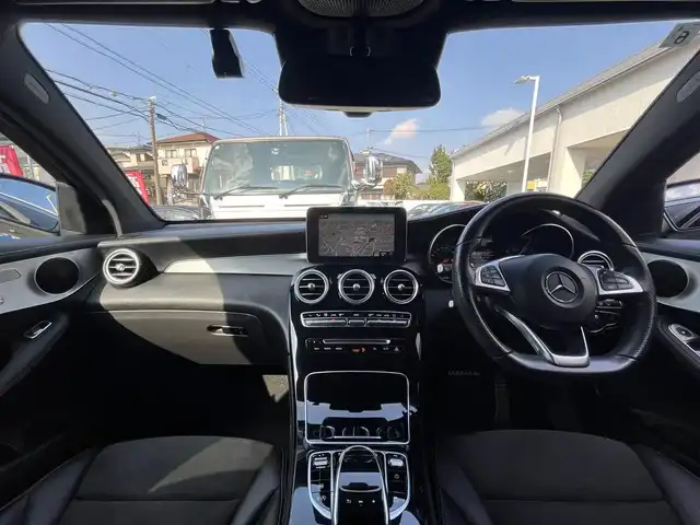 メルセデス・ベンツ ＧＬＣ２２０ d 4マチック クーペ スポーツ 愛知県 2017(平29)年 6.3万km ダイヤモンドホワイト 4WD/純正ナビ/【フルセグTV/Bluetooth/CD/DVD/ラジオ】/全方位カメラ/バックカメラ/ドライブレコーダー/ヘッドアップディスプレイ/レーダークルーズコントロール/パドルシフト/PRE-SAFEブレーキ/ブラインドスポットアシスト/クリアランスソナー/ステアリングアシスト/レーンキープアシスト/アテンションアシスト/横滑り防止機能/アイドリングストップ/パワーバックドア/黒ハーフレザーシート/前席パワーシート/前席シートメモリ/全席シートヒーター/ビルトインETC/純正19インチAW/オートライト/LEDヘッドライト/フォグランプ/保証書/取扱説明書