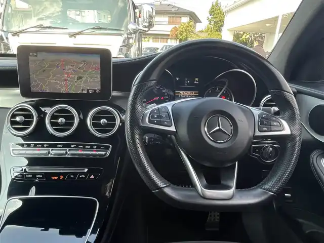 メルセデス・ベンツ ＧＬＣ２２０ d 4マチック クーペ スポーツ 愛知県 2017(平29)年 6.3万km ダイヤモンドホワイト 4WD/純正ナビ/【フルセグTV/Bluetooth/CD/DVD/ラジオ】/全方位カメラ/バックカメラ/ドライブレコーダー/ヘッドアップディスプレイ/レーダークルーズコントロール/パドルシフト/PRE-SAFEブレーキ/ブラインドスポットアシスト/クリアランスソナー/ステアリングアシスト/レーンキープアシスト/アテンションアシスト/横滑り防止機能/アイドリングストップ/パワーバックドア/黒ハーフレザーシート/前席パワーシート/前席シートメモリ/全席シートヒーター/ビルトインETC/純正19インチAW/オートライト/LEDヘッドライト/フォグランプ/保証書/取扱説明書