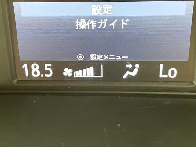 トヨタ ヴォクシー ZS 煌Ⅲ 千葉県 2021(令3)年 3.4万km ホワイトパールクリスタルシャイン 純正SDナビ　【NSZN-Z68T】/CD/DVD/FM/AM/Bluetooth/フルセグTV/バックカメラ/トヨタセーフティセンス/プリクラッシュセーフティ/レーンディパーチャーアラート/オートマチックハイビーム/クルーズコントロール/先行車発進告知機能/純正フリップダウンモニター/社外デジタルインナーミラー/ドライブレコーダー/両側パワースライドドア/ビルトインETC/アイドリングストップ/ハーフレザーシート/革巻きステアリング/ステアリングスイッチ/リアサンシェード/LEDヘッドライト/LEDフォグ/取り扱い説明書/保証書