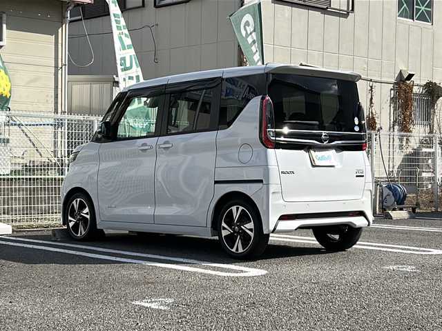 日産 ルークス HWS Gターボ プロパイロットED 兵庫県 2021(令3)年 2.5万km ホワイトパール ワンオーナー/ターボ車/快適パックA/プロパイロット/純正９インチSDナビ/フルセグTV/Bluetooth/CD/DVD/インテリジェントアラウンドビューモニター/インテリジェントエマージェンシーブレーキ/アダプティブLEDヘッドランプ/両側パワースライドドア/前後ドライブレコーダー/電動パーキングブレーキ/オートブレーキホールド/プッシュスタート/スマートキー×２/ロールサンシェード（リア）/パーソナルテーブル（後席）/取扱説明書・保証書