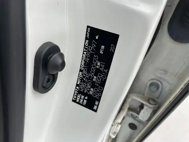 トヨタ プリウス A 福井県 2016(平28)年 6.5万km ホワイトパールクリスタルシャイン 純正９インチSDナビ/CD/DVD/フルセグTV/Bluetooth/SD/AM/FM/Toyota Safety Sense/・プリクラッシュセーフティ/・レーンデバーチャーアラート/・オートマチックハイビーム/・レーダークルーズコントロール/・ブラインドスポットモニター/・シンプルインテリジェントパーキングアシスト/・インテリジェントクリアランスソナー/・リアクロストラフィックアラート/衝突被害軽減システム/ETC/ドアバイザー/電動格納式ミラー・ミラーヒーター/LEDヘッドライト/リアワイパー/ラゲッジマット