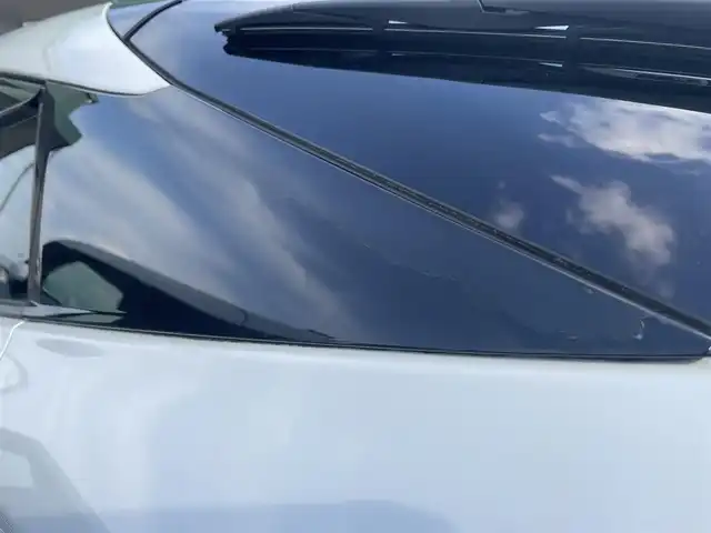 トヨタ プリウス A 福井県 2016(平28)年 6.5万km ホワイトパールクリスタルシャイン 純正９インチSDナビ/CD/DVD/フルセグTV/Bluetooth/SD/AM/FM/Toyota Safety Sense/・プリクラッシュセーフティ/・レーンデバーチャーアラート/・オートマチックハイビーム/・レーダークルーズコントロール/・ブラインドスポットモニター/・シンプルインテリジェントパーキングアシスト/・インテリジェントクリアランスソナー/・リアクロストラフィックアラート/衝突被害軽減システム/ETC/ドアバイザー/電動格納式ミラー・ミラーヒーター/LEDヘッドライト/リアワイパー/ラゲッジマット