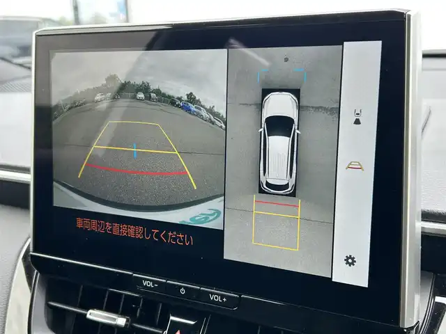トヨタ カローラ クロス Z 愛媛県 2024(令6)年 1.4万km プラチナホワイトパールマイカ 純正10.5インチディスプレイオーディオ/車載ナビ機能/Bluetooth/フルセグTV/AppleCarPlay/コネクテッドナビ/ブラインドスポットモニター/全方位モニター/ワンオーナー/クルーズコントロール追従機能有/横滑り防止機能/衝突被害軽減システム/レーンキープアシスト/純正ビルトインETC/電動リアゲート/コーナーセンサー/パーキングアシスト/アイドリングストップ/LEDオートライト/オートマチックハイビーム/純正18インチAW/純正フロアマット/ルーフレール/スマートキー/スペアキー/運転席パワーシート/シートヒーター