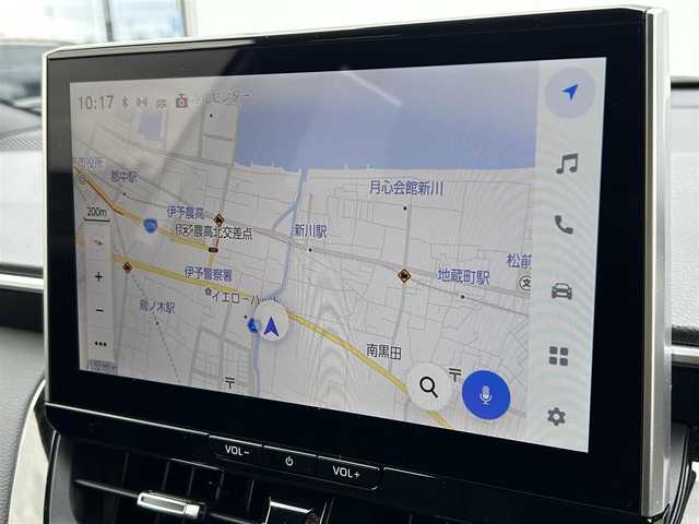 トヨタ カローラ クロス Z 愛媛県 2024(令6)年 1.4万km プラチナホワイトパールマイカ 純正10.5インチディスプレイオーディオ/車載ナビ機能/Bluetooth/フルセグTV/AppleCarPlay/コネクテッドナビ/ブラインドスポットモニター/全方位モニター/ワンオーナー/クルーズコントロール追従機能有/横滑り防止機能/衝突被害軽減システム/レーンキープアシスト/純正ビルトインETC/電動リアゲート/コーナーセンサー/パーキングアシスト/アイドリングストップ/LEDオートライト/オートマチックハイビーム/純正18インチAW/純正フロアマット/ルーフレール/スマートキー/スペアキー/運転席パワーシート/シートヒーター