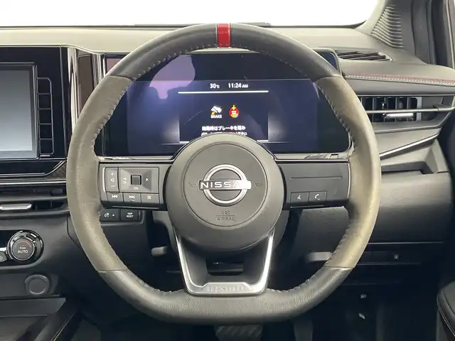 日産 オーラ ニスモ 新潟県 2022(令4)年 2.2万km スーパーブラック 純正メモリナビ（MJ321D-L）/・AM/FM/CD/DVD/Bluetooth/フルセグ/バックモニター/アラウンドビューモニター/衝突被害軽減システム/ETC2.0/前後ドライブレコーダー/純正LEDヘッドライト/オートライト/オートマチックハイビーム/純正17インチAW夏タイヤ/純正フロアマット/ABS/横滑り防止機能/前後コーナーセンサー/ステアリングスイッチ/オートブレーキホールド