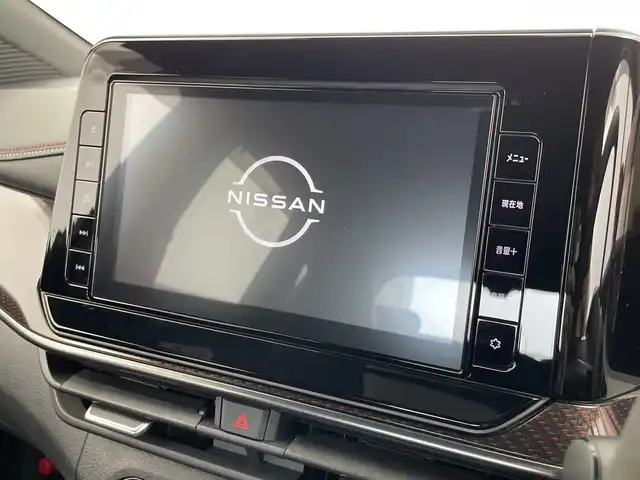 日産 オーラ ニスモ 新潟県 2022(令4)年 2.2万km スーパーブラック 純正メモリナビ（MJ321D-L）/・AM/FM/CD/DVD/Bluetooth/フルセグ/バックモニター/アラウンドビューモニター/衝突被害軽減システム/ETC2.0/前後ドライブレコーダー/純正LEDヘッドライト/オートライト/オートマチックハイビーム/純正17インチAW夏タイヤ/純正フロアマット/ABS/横滑り防止機能/前後コーナーセンサー/ステアリングスイッチ/オートブレーキホールド