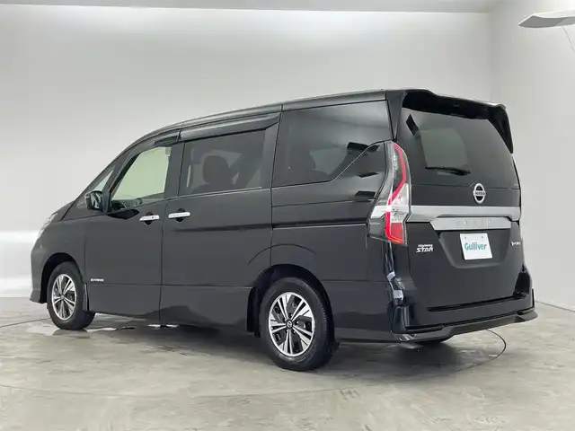 日産 セレナ e－パワー ハイウェイスター V 埼玉県 2022(令4)年 3.2万km ダイヤモンドブラック 純正１０インチナビ　アラウンドビューモニター　ＢＳI　ビルトインＥＴＣ　プロパイロット　レーダークルーズコントロール　デジタルインナーミラー　ドラレコ　ハンズフリー　ＨＤＭＩ　ＬＥＤライト　地デジＴＶ