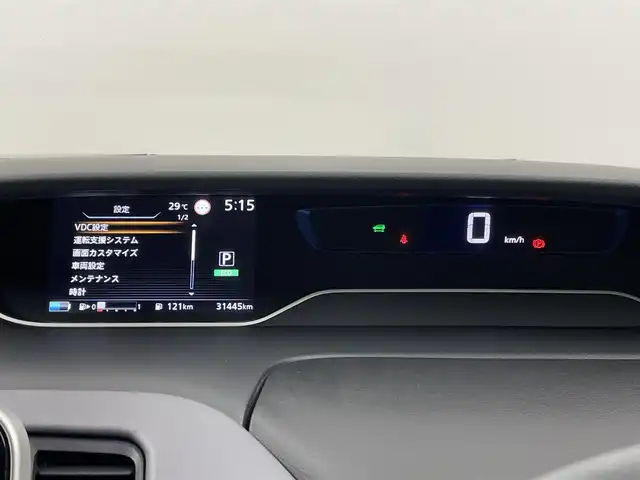 日産 セレナ e－パワー ハイウェイスター V 埼玉県 2022(令4)年 3.2万km ダイヤモンドブラック 純正１０インチナビ　アラウンドビューモニター　ＢＳI　ビルトインＥＴＣ　プロパイロット　レーダークルーズコントロール　デジタルインナーミラー　ドラレコ　ハンズフリー　ＨＤＭＩ　ＬＥＤライト　地デジＴＶ