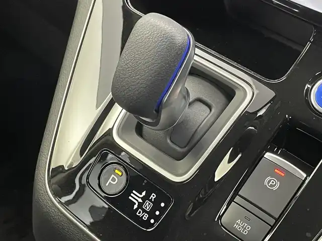 日産 セレナ e－パワー ハイウェイスター V 埼玉県 2022(令4)年 3.2万km ダイヤモンドブラック 純正１０インチナビ　アラウンドビューモニター　ＢＳI　ビルトインＥＴＣ　プロパイロット　レーダークルーズコントロール　デジタルインナーミラー　ドラレコ　ハンズフリー　ＨＤＭＩ　ＬＥＤライト　地デジＴＶ