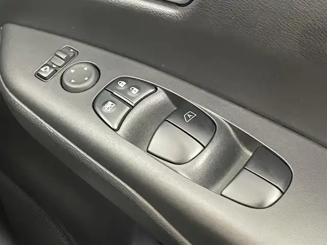 日産 セレナ e－パワー ハイウェイスター V 埼玉県 2022(令4)年 3.2万km ダイヤモンドブラック 純正１０インチナビ　アラウンドビューモニター　ＢＳI　ビルトインＥＴＣ　プロパイロット　レーダークルーズコントロール　デジタルインナーミラー　ドラレコ　ハンズフリー　ＨＤＭＩ　ＬＥＤライト　地デジＴＶ