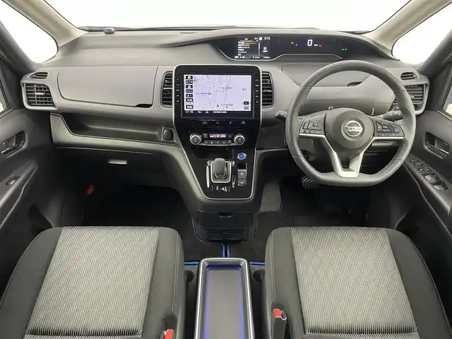 日産 セレナ e－パワー ハイウェイスター V 埼玉県 2022(令4)年 3.2万km ダイヤモンドブラック 純正１０インチナビ　アラウンドビューモニター　ＢＳI　ビルトインＥＴＣ　プロパイロット　レーダークルーズコントロール　デジタルインナーミラー　ドラレコ　ハンズフリー　ＨＤＭＩ　ＬＥＤライト　地デジＴＶ