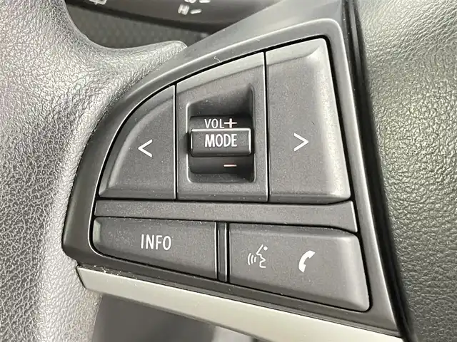 スズキ ハスラー HYBRID G 千葉県 2022(令4)年 2万km フェニックスレッドパール/ガンメタリック2トーンルーフ セーフティサポート（予防安全技術）/デュアルカメラブレーキサポート/誤発進抑制機能/車線逸脱抑制機能/車線逸脱警報機能/ふらつき警報機能/アダプティブクルーズコントロール/ハイビームアシスト/標識認識機能/後退時ブレーキサポート/後方誤発進抑制機能/先行車発進お知らせ機能/社外8インチメモリーナビ(AVIC-RL812)/フルセグTV/Bluetooth接続/CD/DVD再生/LEDヘッドライト/スマートキー/純正スチールホイール(ガンM塗装)/前後コーナーセンサー