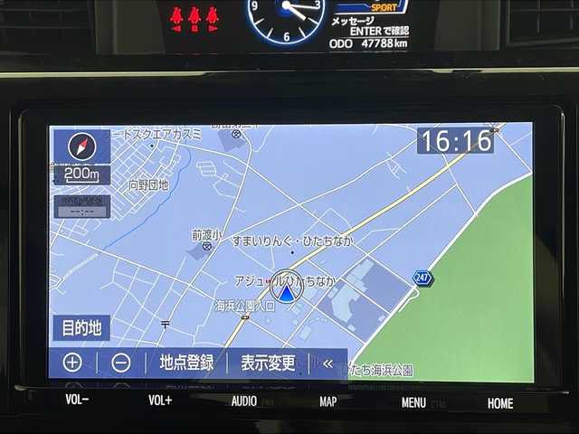 トヨタ ルーミー カスタムG－T 茨城県 2022(令4)年 4.8万km パールホワイトⅢ 純正SDナビ　/フルセグTV/FM　AM　CD　DVD　SD　/Bluetooth接続/ハンズフリー対応/USBポート/全周囲カメラ/オートライト/オートマチックハイビーム/両側電動スライドドア/アダプティブクルーズコントロール/衝突被害軽減ブレーキ/前後コーナーセンサー/パーキングセンサー/Clazzioシートカバー/純正フロアマット/横滑り制御機能/アイドリングストップ/盗難防止装置/ビルトインＥＴＣ/純正ホイール/プッシュスタート/スマートキー