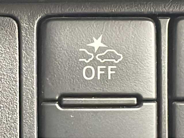 トヨタ ルーミー カスタムG－T 茨城県 2022(令4)年 4.8万km パールホワイトⅢ 純正SDナビ　/フルセグTV/FM　AM　CD　DVD　SD　/Bluetooth接続/ハンズフリー対応/USBポート/全周囲カメラ/オートライト/オートマチックハイビーム/両側電動スライドドア/アダプティブクルーズコントロール/衝突被害軽減ブレーキ/前後コーナーセンサー/パーキングセンサー/Clazzioシートカバー/純正フロアマット/横滑り制御機能/アイドリングストップ/盗難防止装置/ビルトインＥＴＣ/純正ホイール/プッシュスタート/スマートキー