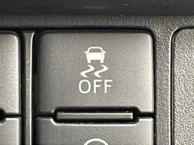 トヨタ ルーミー カスタムG－T 茨城県 2022(令4)年 4.8万km パールホワイトⅢ 純正SDナビ　/フルセグTV/FM　AM　CD　DVD　SD　/Bluetooth接続/ハンズフリー対応/USBポート/全周囲カメラ/オートライト/オートマチックハイビーム/両側電動スライドドア/アダプティブクルーズコントロール/衝突被害軽減ブレーキ/前後コーナーセンサー/パーキングセンサー/Clazzioシートカバー/純正フロアマット/横滑り制御機能/アイドリングストップ/盗難防止装置/ビルトインＥＴＣ/純正ホイール/プッシュスタート/スマートキー