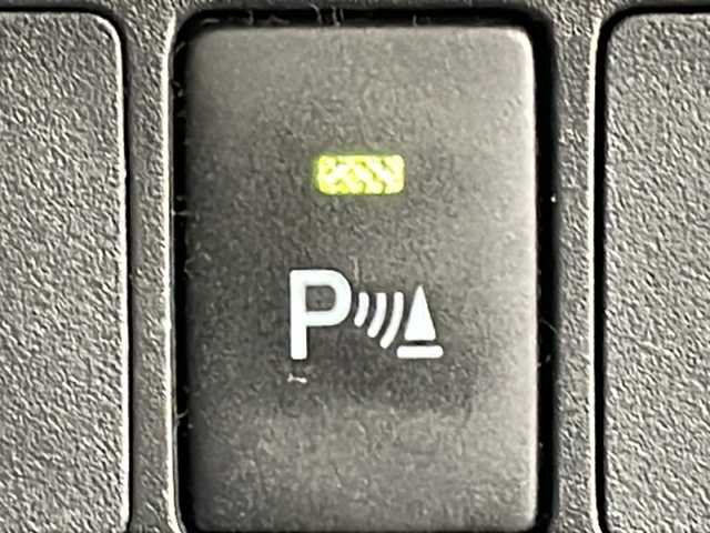 トヨタ ルーミー カスタムG－T 茨城県 2022(令4)年 4.8万km パールホワイトⅢ 純正SDナビ　/フルセグTV/FM　AM　CD　DVD　SD　/Bluetooth接続/ハンズフリー対応/USBポート/全周囲カメラ/オートライト/オートマチックハイビーム/両側電動スライドドア/アダプティブクルーズコントロール/衝突被害軽減ブレーキ/前後コーナーセンサー/パーキングセンサー/Clazzioシートカバー/純正フロアマット/横滑り制御機能/アイドリングストップ/盗難防止装置/ビルトインＥＴＣ/純正ホイール/プッシュスタート/スマートキー