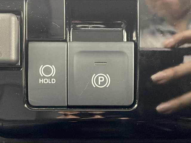 トヨタ ルーミー カスタムG－T 茨城県 2022(令4)年 4.8万km パールホワイトⅢ 純正SDナビ　/フルセグTV/FM　AM　CD　DVD　SD　/Bluetooth接続/ハンズフリー対応/USBポート/全周囲カメラ/オートライト/オートマチックハイビーム/両側電動スライドドア/アダプティブクルーズコントロール/衝突被害軽減ブレーキ/前後コーナーセンサー/パーキングセンサー/Clazzioシートカバー/純正フロアマット/横滑り制御機能/アイドリングストップ/盗難防止装置/ビルトインＥＴＣ/純正ホイール/プッシュスタート/スマートキー