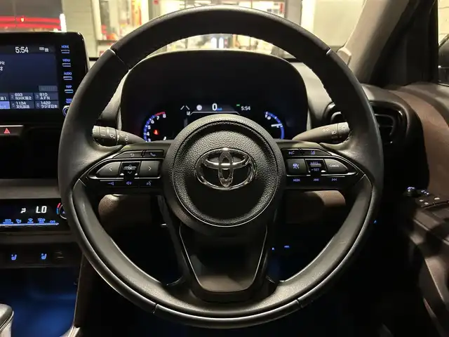 トヨタ ヤリスクロス Z 群馬県 2020(令2)年 4.7万km ブラックマイカ/センシュアルレッドマイカ ワンオーナー/メモリナビ/全方位カメラ/Bluetooth/電動シート/クルーズコントロール/車線逸脱警報装置/衝突軽減防止システム/純正18インチアルミホイール