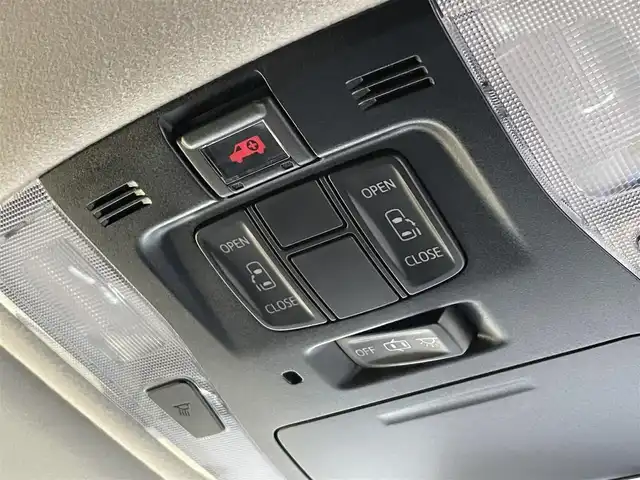 トヨタ ヴェルファイア Z Aエディション 岩手県 2019(平31)年 5.3万km ホワイトパールクリスタルシャイン ４WD/12.1型後席ディスプレイ/寒冷地仕様/両側パワースライドドア/助手席スーパーロングスライドシート/トヨタセーフティセンス/プリクラッシュセーフティ/レーダークルーズコントロール/レーントレーシングアシスト/オートマチックハイビーム/ロードサインアシスト/クリアランスソナー/パーキングサポートブレーキ/ブレーキホールド/AC100V100Wアクセサリーコンセント/横滑り防止装置/アイドリングストップ/MTモード付AT/オットマン/ウォークスルー/レザー調シートカバー/エンジンスターター/純正１０インチナビ/フルセグTV/ETC/ドライブレコーダー/LEDヘッドランプ/フロント・リヤフォグランプ