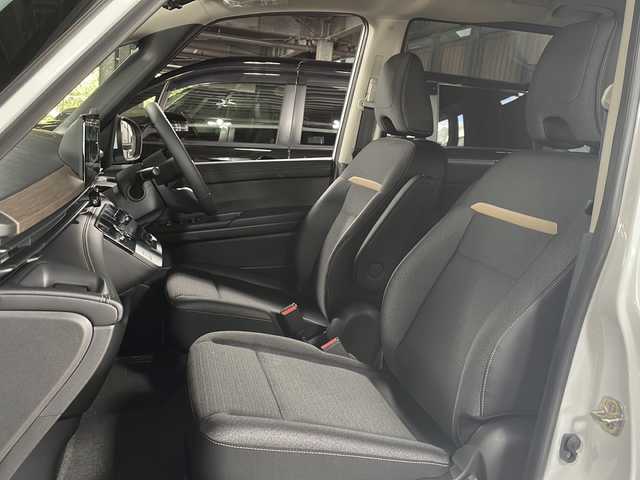 日産 セレナ e－パワー ハイウェイスター V 広島県 2025(令7)年 0.1千km プリズムホワイト 禁煙/アラウンドビューモニター/インテリジェントインナーミラー/LEDオートライト/エマージェンシーブレーキ/横滑り防止装置/車線維持支援/標識検知支援/ハイビームアシスト/BSW/コーナーセンサー/プロパイロット/純正12.3型メモリナビ/（AM/FM/BT/フルセグTV/HDMI/USB）/ワイヤレス充電/ステアリングスイッチ/ハンズフリー両側パワースライドドア/電動パーキングブレーキ/オートホールド/ウォークスルー/スマートキー/プッシュスタートボタン/スペアキー/純正１６インチアルミホイール/ETC