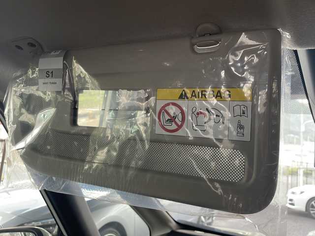 日産 セレナ e－パワー ハイウェイスター V 広島県 2025(令7)年 0.1千km プリズムホワイト 禁煙/アラウンドビューモニター/インテリジェントインナーミラー/LEDオートライト/エマージェンシーブレーキ/横滑り防止装置/車線維持支援/標識検知支援/ハイビームアシスト/BSW/コーナーセンサー/プロパイロット/純正12.3型メモリナビ/（AM/FM/BT/フルセグTV/HDMI/USB）/ワイヤレス充電/ステアリングスイッチ/ハンズフリー両側パワースライドドア/電動パーキングブレーキ/オートホールド/ウォークスルー/スマートキー/プッシュスタートボタン/スペアキー/純正１６インチアルミホイール/ETC