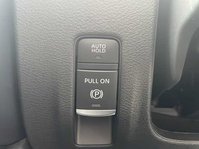 日産 セレナ e－パワー ハイウェイスター V 広島県 2025(令7)年 0.1千km プリズムホワイト 禁煙/アラウンドビューモニター/インテリジェントインナーミラー/LEDオートライト/エマージェンシーブレーキ/横滑り防止装置/車線維持支援/標識検知支援/ハイビームアシスト/BSW/コーナーセンサー/プロパイロット/純正12.3型メモリナビ/（AM/FM/BT/フルセグTV/HDMI/USB）/ワイヤレス充電/ステアリングスイッチ/ハンズフリー両側パワースライドドア/電動パーキングブレーキ/オートホールド/ウォークスルー/スマートキー/プッシュスタートボタン/スペアキー/純正１６インチアルミホイール/ETC