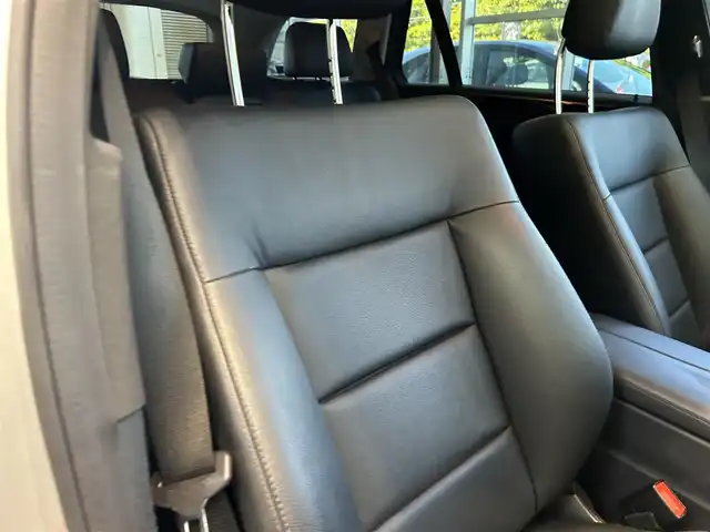 メルセデス・ベンツ Ｅ３５０ ブルーテックワゴンアバンギャルド 大阪府 2011(平23)年 5.5万km イリジウムシルバー サンルーフ/純正ナビ/TV/バックカメラ/純正17インチAW/HIDヘッドライト/クリアランスソナー/電動リアゲート/パドルシフト/ＥＴＣ/黒革/メモリ付きパワーシート/シートヒーター/クルコン/ルーフレール