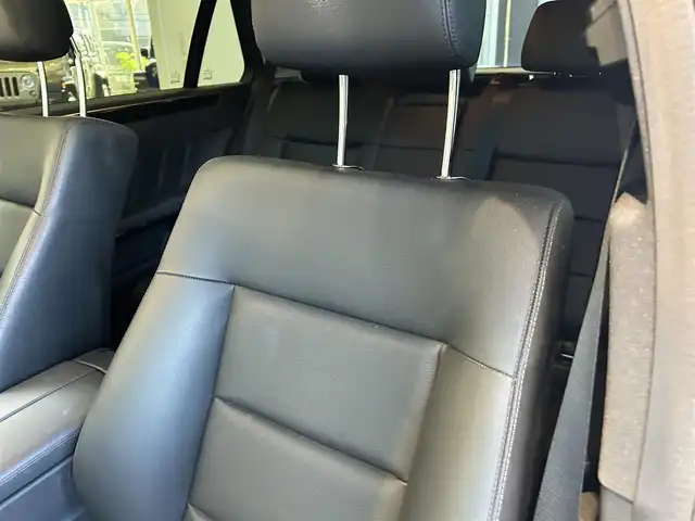 メルセデス・ベンツ Ｅ３５０ ブルーテックワゴンアバンギャルド 大阪府 2011(平23)年 5.5万km イリジウムシルバー サンルーフ/純正ナビ/TV/バックカメラ/純正17インチAW/HIDヘッドライト/クリアランスソナー/電動リアゲート/パドルシフト/ＥＴＣ/黒革/メモリ付きパワーシート/シートヒーター/クルコン/ルーフレール