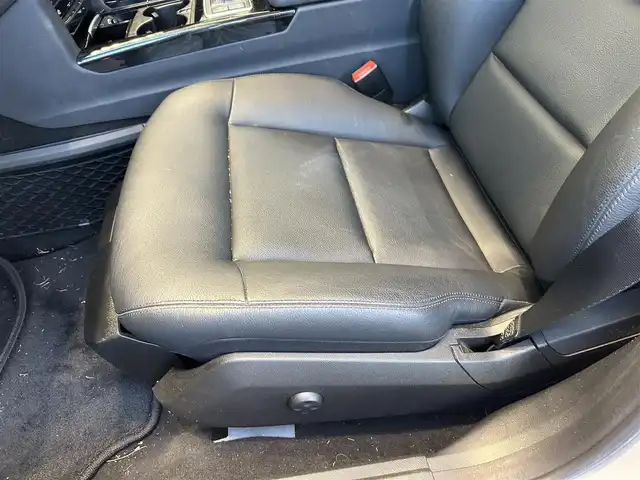 メルセデス・ベンツ Ｅ３５０ ブルーテックワゴンアバンギャルド 大阪府 2011(平23)年 5.5万km イリジウムシルバー サンルーフ/純正ナビ/TV/バックカメラ/純正17インチAW/HIDヘッドライト/クリアランスソナー/電動リアゲート/パドルシフト/ＥＴＣ/黒革/メモリ付きパワーシート/シートヒーター/クルコン/ルーフレール