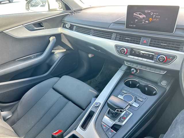 アウディ Ａ４ 2．0TFSIスポーツ 千葉県 2016(平28)年 3.7万km 白 純正ナビ　シートヒーター　パワーシート　バックカメラ　クルーズコントロール　ドライブレコーダー　スマートキー　純正フロアマット　オートライト　ＥＴＣ　純正ＡＷ　ＬＥＤヘッドライト　トランクスポイラー