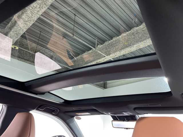 トヨタ クラウン スポーツ Z 福岡県 2024(令6)年 0.9万km プレシャスホワイトパール モデリスタフルエアロ/純正メモリナビ/パノラマルーフ/アドバンスドパーク/アラウンドビューモニター/ブラインドスポットモニター/フルセグテレビ/ブラウンレザーシート/シートヒーター/シートクーラー/ETC2.0/パワーバックドア/置くだけ充電/モデリスタドアプロテクター/純正フロアマット(ロイヤルタイプ)/寒冷地仕様