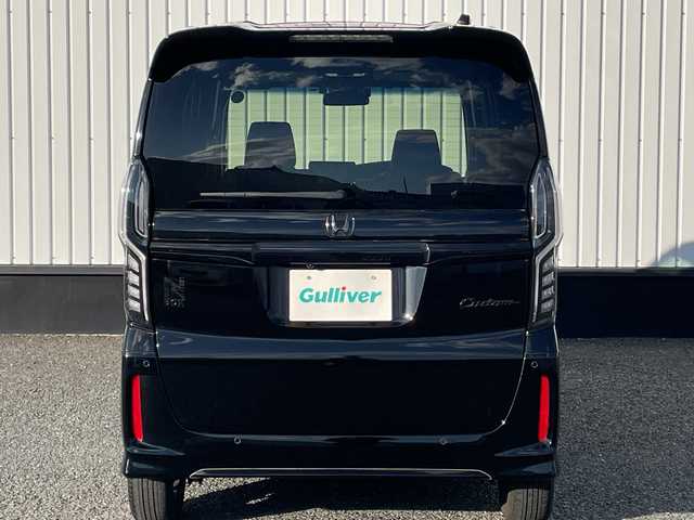 ホンダ Ｎ ＢＯＸ カスタム L スタイル+ブラック 千葉県 2022(令4)年 4.1万km クリスタルブラックパール 純正8インチナビ/(AM/FM/フルセグTV/BT/CD/DVD/)/衝突被害軽減システム/車線逸脱警報/バックカメラ/クルーズコントロール/横滑り防止装置/ビルトインETC/LEDヘッドライト/フォグランプ/オートライト/ウィンカーミラー/電動格納ミラー/純正14インチAW/シートリフター/シートヒーター/プッシュスタート/スマートキー/フロアマット/スペアキー