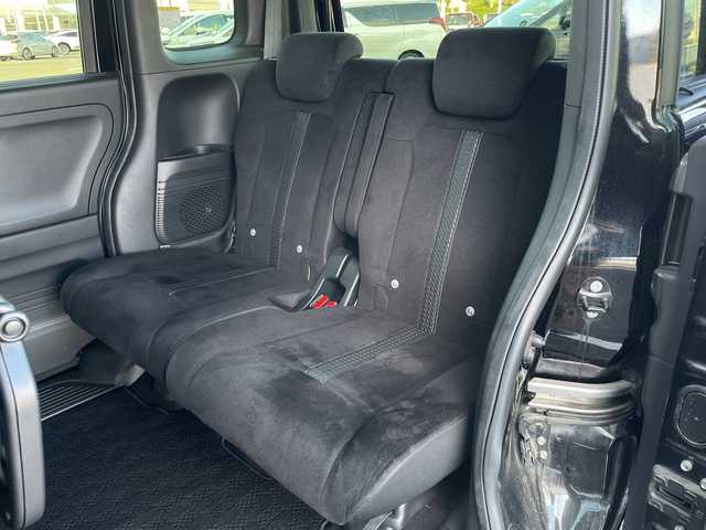 ホンダ Ｎ ＢＯＸ カスタム L スタイル+ブラック 千葉県 2022(令4)年 4.1万km クリスタルブラックパール 純正8インチナビ/(AM/FM/フルセグTV/BT/CD/DVD/)/衝突被害軽減システム/車線逸脱警報/バックカメラ/クルーズコントロール/横滑り防止装置/ビルトインETC/LEDヘッドライト/フォグランプ/オートライト/ウィンカーミラー/電動格納ミラー/純正14インチAW/シートリフター/シートヒーター/プッシュスタート/スマートキー/フロアマット/スペアキー