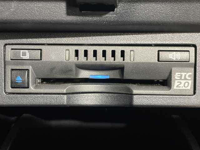 トヨタ アルファード S Cパッケージ 福岡県 2018(平30)年 6.5万km ホワイトパールクリスタルシャイン 純正10.5インチメーカーOPナビ/・JBLプレミアムサウンド/・CD/DVD/BT/フルセグTV/・パノラミックビューモニター/純正12.1インチフリップダウンモニター/トヨタセーフティセンス/・プリクラッシュセーフティ/・レーントレーシングアシスト/・パーキングサポートブレーキ/・リヤクロストラフィックアラート/・ロードサインアシスト/・オートハイビーム/・レーダークルーズコントロール/・ブラインドスポットモニター/クリアランスソナー/両側パワースライドドア/パワーバックドア/レザーシート/・シートヒーター/ベンチレーション/・パワーシート/ウッドコンビハンドル/・ステアリングリモコン/・ステアリングヒーター/ブレーキホールド/ETC2.0/純正18インチアルミホイール/純正フロアマット/純正ドアバイザー