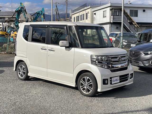ホンダ Ｎ ＢＯＸ カスタム G Lパッケージ 神奈川県 2015(平27)年 8万km プレミアムホワイトパールⅡ (株)IDOMが運営する【じしゃロン秦野店】の自社ローン対象車両になります。こちらは現金ご利用時の価格です。自社ローンご希望の方は別途その旨お申付け下さい。//メモリナビ//ワンセグテレビ//バックカメラ//プッシュスタート//片側パワースライドドア