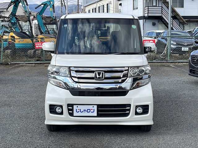 ホンダ Ｎ ＢＯＸ カスタム G Lパッケージ 神奈川県 2015(平27)年 8万km プレミアムホワイトパールⅡ (株)IDOMが運営する【じしゃロン秦野店】の自社ローン対象車両になります。こちらは現金ご利用時の価格です。自社ローンご希望の方は別途その旨お申付け下さい。//メモリナビ//ワンセグテレビ//バックカメラ//プッシュスタート//片側パワースライドドア