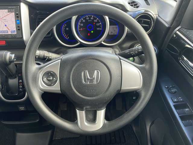 ホンダ Ｎ ＢＯＸ カスタム G Lパッケージ 神奈川県 2015(平27)年 8万km プレミアムホワイトパールⅡ (株)IDOMが運営する【じしゃロン秦野店】の自社ローン対象車両になります。こちらは現金ご利用時の価格です。自社ローンご希望の方は別途その旨お申付け下さい。//メモリナビ//ワンセグテレビ//バックカメラ//プッシュスタート//片側パワースライドドア