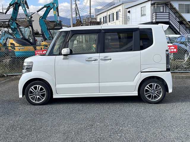 ホンダ Ｎ ＢＯＸ カスタム G Lパッケージ 神奈川県 2015(平27)年 8万km プレミアムホワイトパールⅡ (株)IDOMが運営する【じしゃロン秦野店】の自社ローン対象車両になります。こちらは現金ご利用時の価格です。自社ローンご希望の方は別途その旨お申付け下さい。//メモリナビ//ワンセグテレビ//バックカメラ//プッシュスタート//片側パワースライドドア