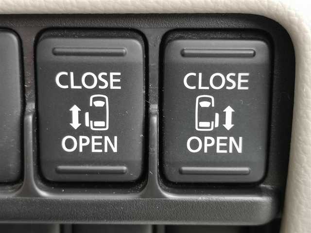 日産 デイズ ルークス X 茨城県 2014(平26)年 5.2万km プレミアムパープルP 純正ナビ/【CD・DVD・SD・BT・TV・AM・FM・VTR・USB・iPod・AUX】/ETC/全方位カメラ/両側パワスラ/アイドリングストップ/ヘッドライトレベライザー/オートエアコン/ドアバイザー/電格ミラー/純正フロアマット/純正ホイールカバー