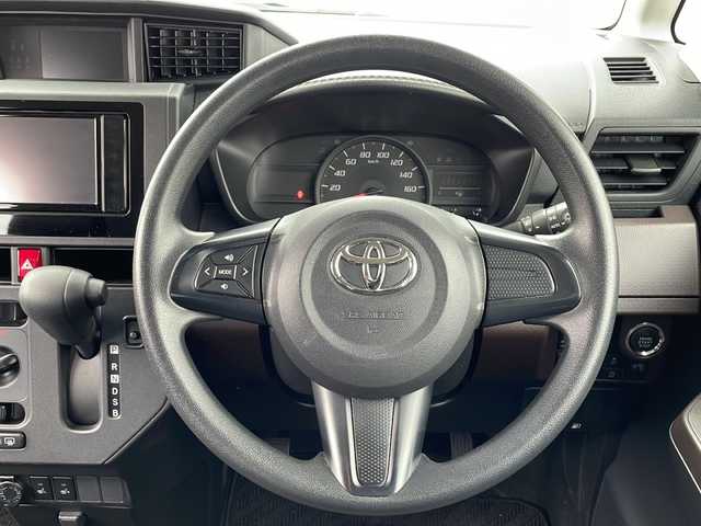 トヨタ ルーミー X S 岩手県 2019(平31)年 5.5万km ブライトシルバーM 純正SDナビ/AM/FM/CD/DVD/Bluetooth/フルセグTV/純正オーディオ/バックカメラ/ETC/ドライブレコーダー/横滑り防止装置/アイドリングストップ/シートヒーター/オートライト/オートハイビーム/フォグランプ/スマートキー/プッシュスタート/電動格納ミラー/社外14インチAW/純正フロアマット/純正ドアバイザー