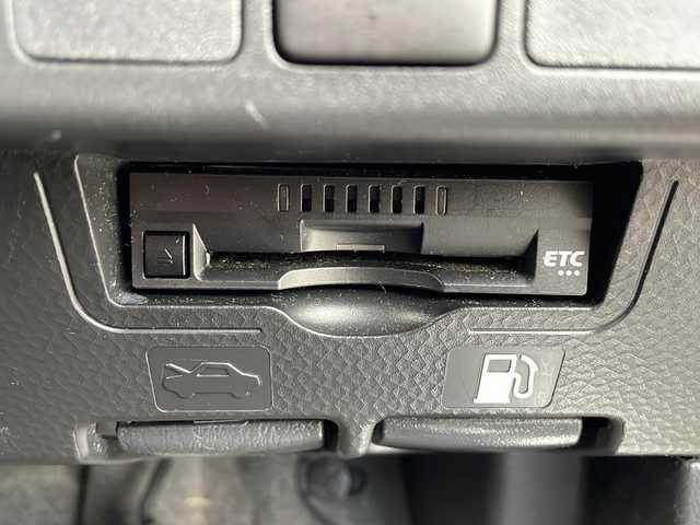 トヨタ ルーミー X S 岩手県 2019(平31)年 5.5万km ブライトシルバーM 純正SDナビ/AM/FM/CD/DVD/Bluetooth/フルセグTV/純正オーディオ/バックカメラ/ETC/ドライブレコーダー/横滑り防止装置/アイドリングストップ/シートヒーター/オートライト/オートハイビーム/フォグランプ/スマートキー/プッシュスタート/電動格納ミラー/社外14インチAW/純正フロアマット/純正ドアバイザー