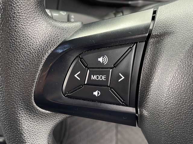 トヨタ ルーミー X S 岩手県 2019(平31)年 5.5万km ブライトシルバーM 純正SDナビ/AM/FM/CD/DVD/Bluetooth/フルセグTV/純正オーディオ/バックカメラ/ETC/ドライブレコーダー/横滑り防止装置/アイドリングストップ/シートヒーター/オートライト/オートハイビーム/フォグランプ/スマートキー/プッシュスタート/電動格納ミラー/社外14インチAW/純正フロアマット/純正ドアバイザー